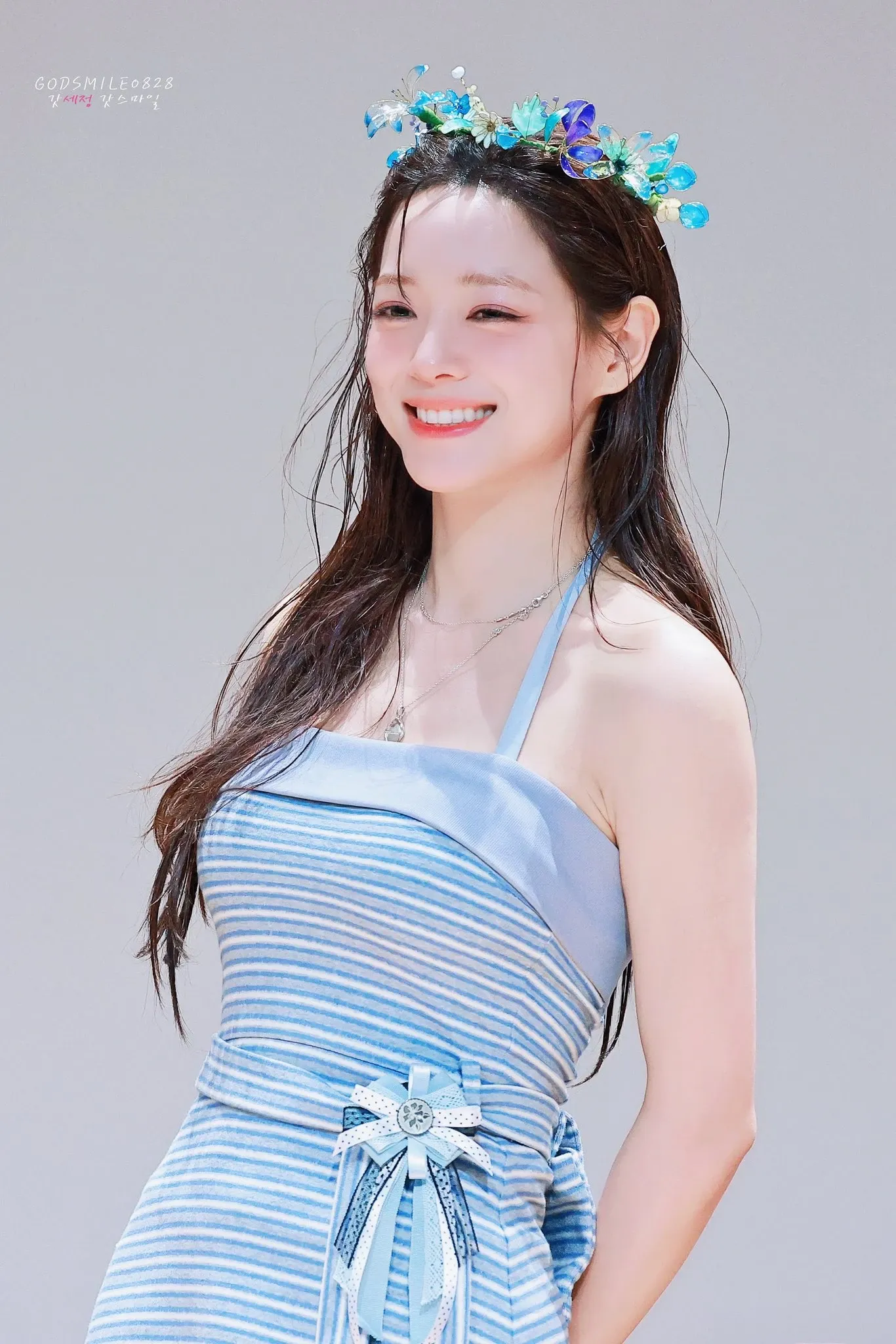 Latest photo of Sejeong (I.O.I)