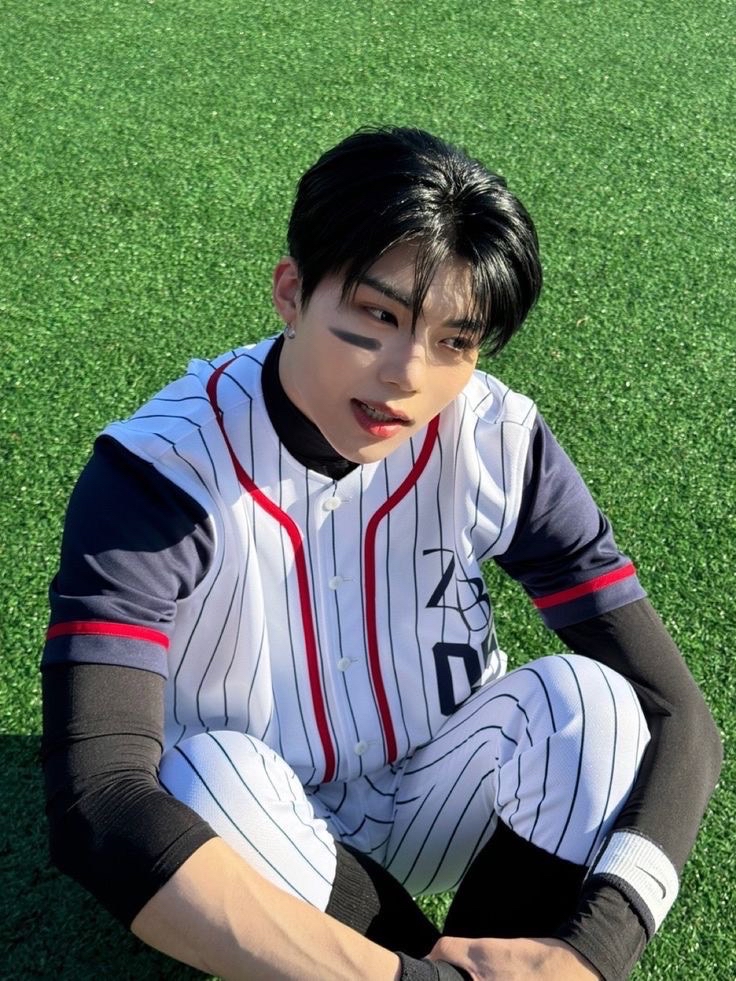 A moment captured by Park Gunwook (ZEROBASEONE)'s fan