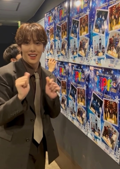 Behind-the-scenes cut of n.SSign