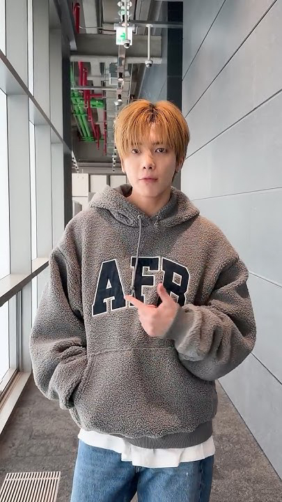 Momen yang diabadikan oleh penggemar TOMORROW X TOGETHER