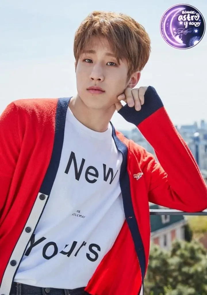 A moment captured by Jinjin (ASTRO)'s fan