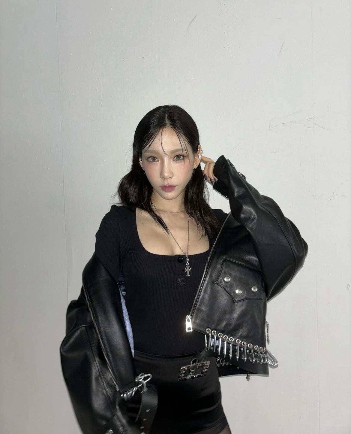 Foto aktivitas terbaru Taeyeon (Girls' Generation)