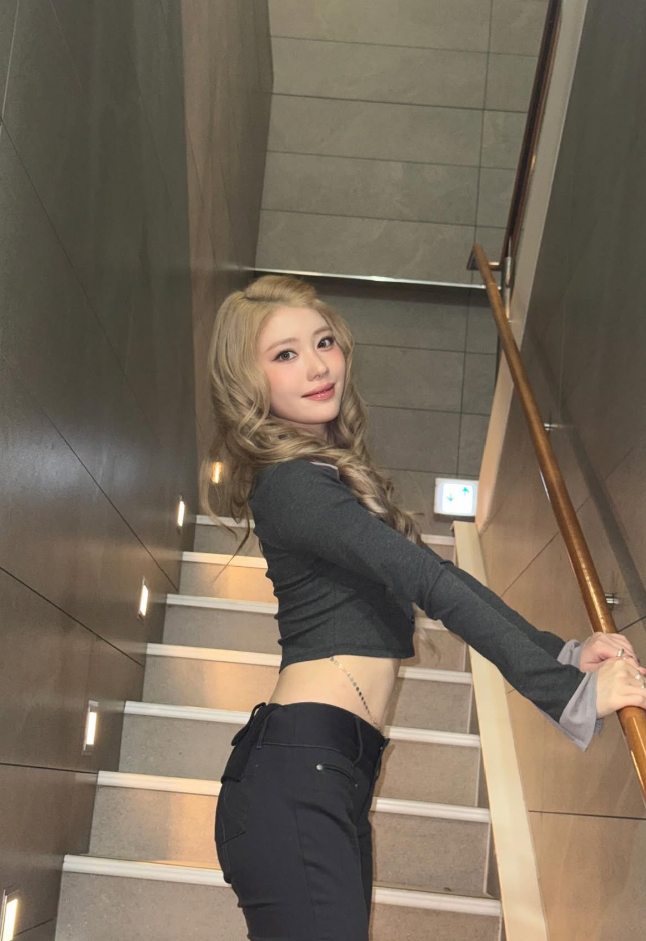 A moment captured by Xiao Ting (Kep1er)'s fan