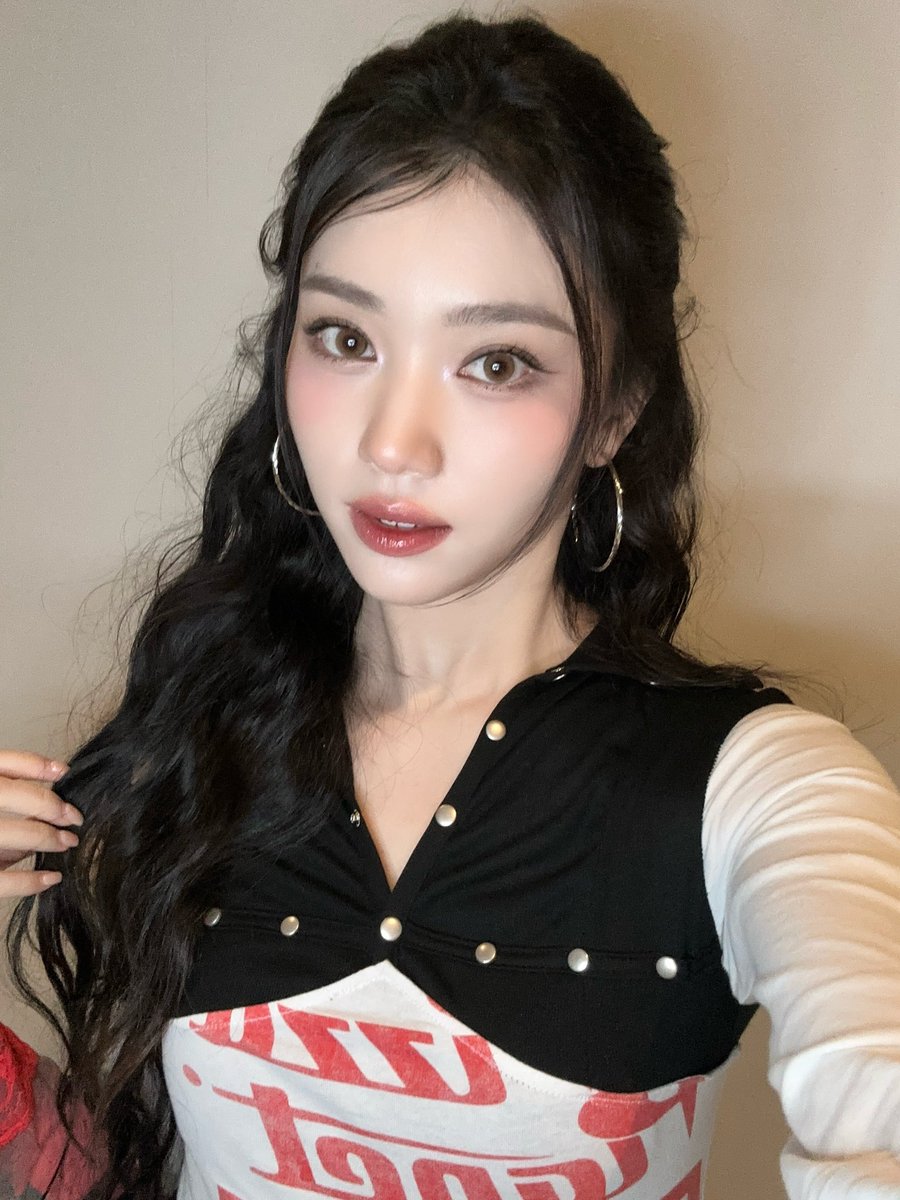 A moment captured by Kep1er's fan