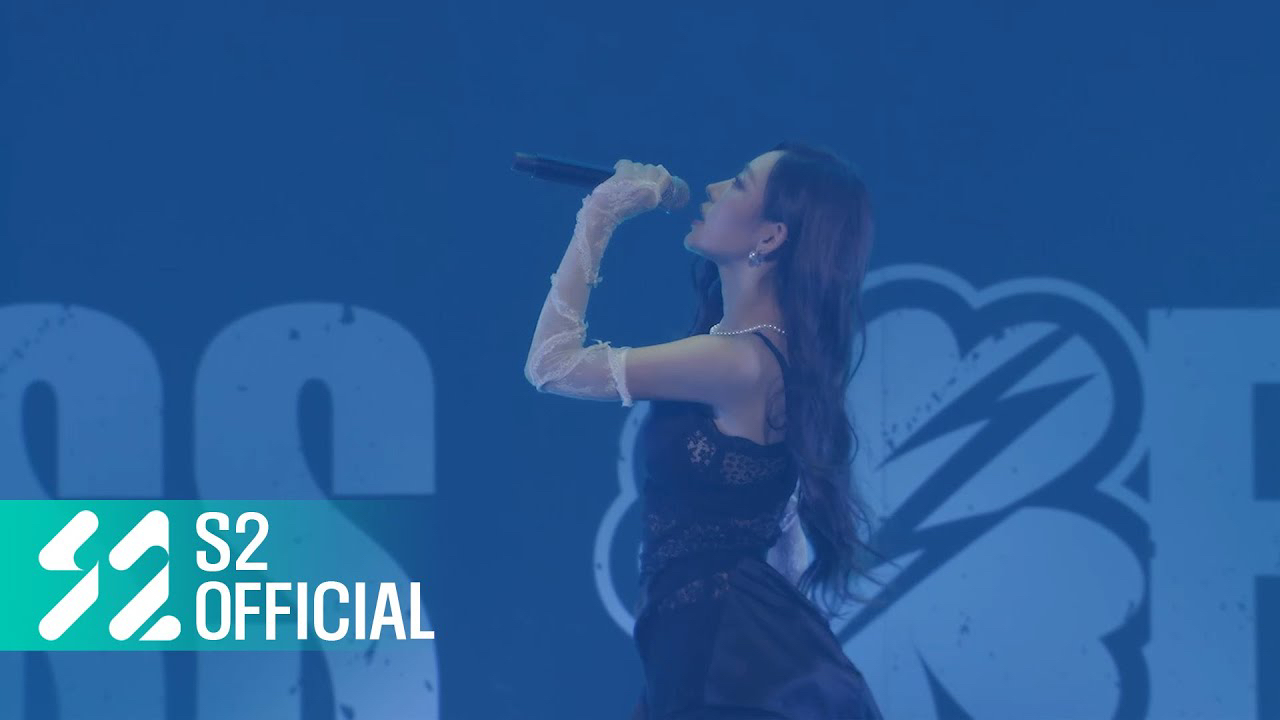 Behind-the-scenes cut of Julie (KISS OF LIFE)