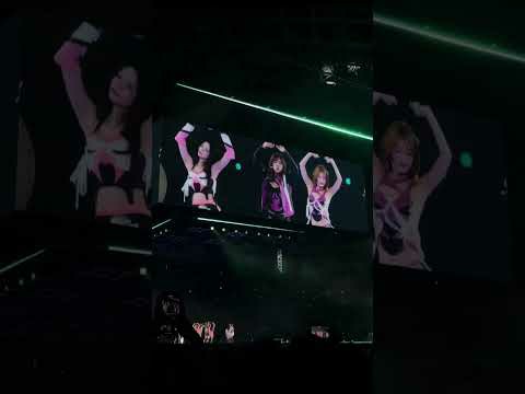 모모 (TWICE)의 비하인드 컷