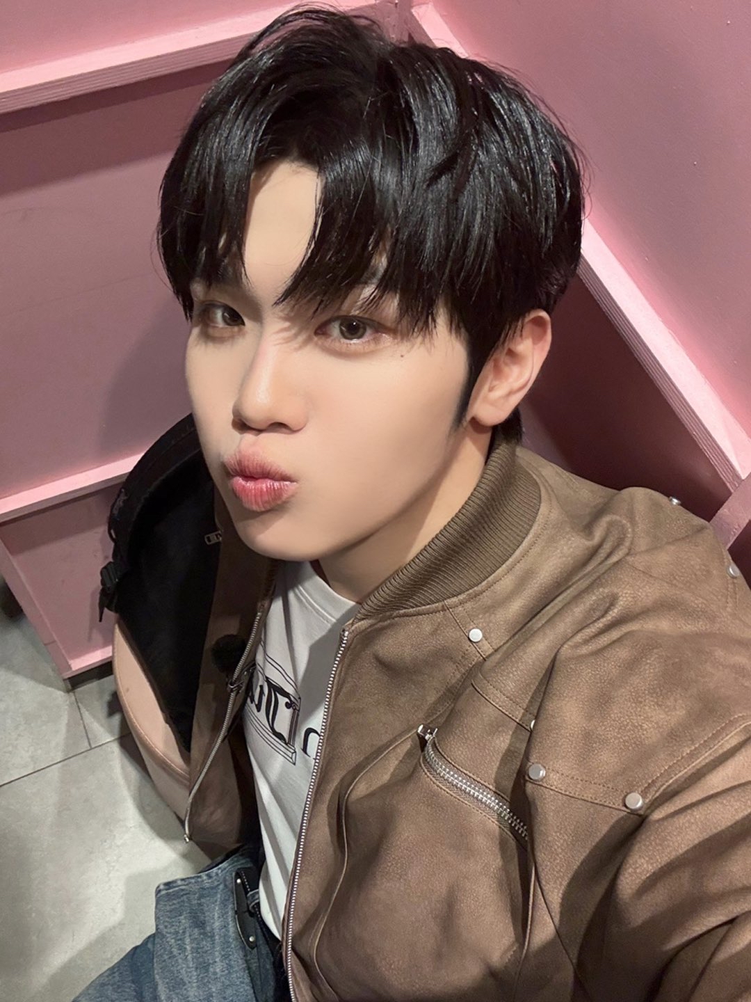 Recent activity shot of Kim Taerae (ZEROBASEONE)