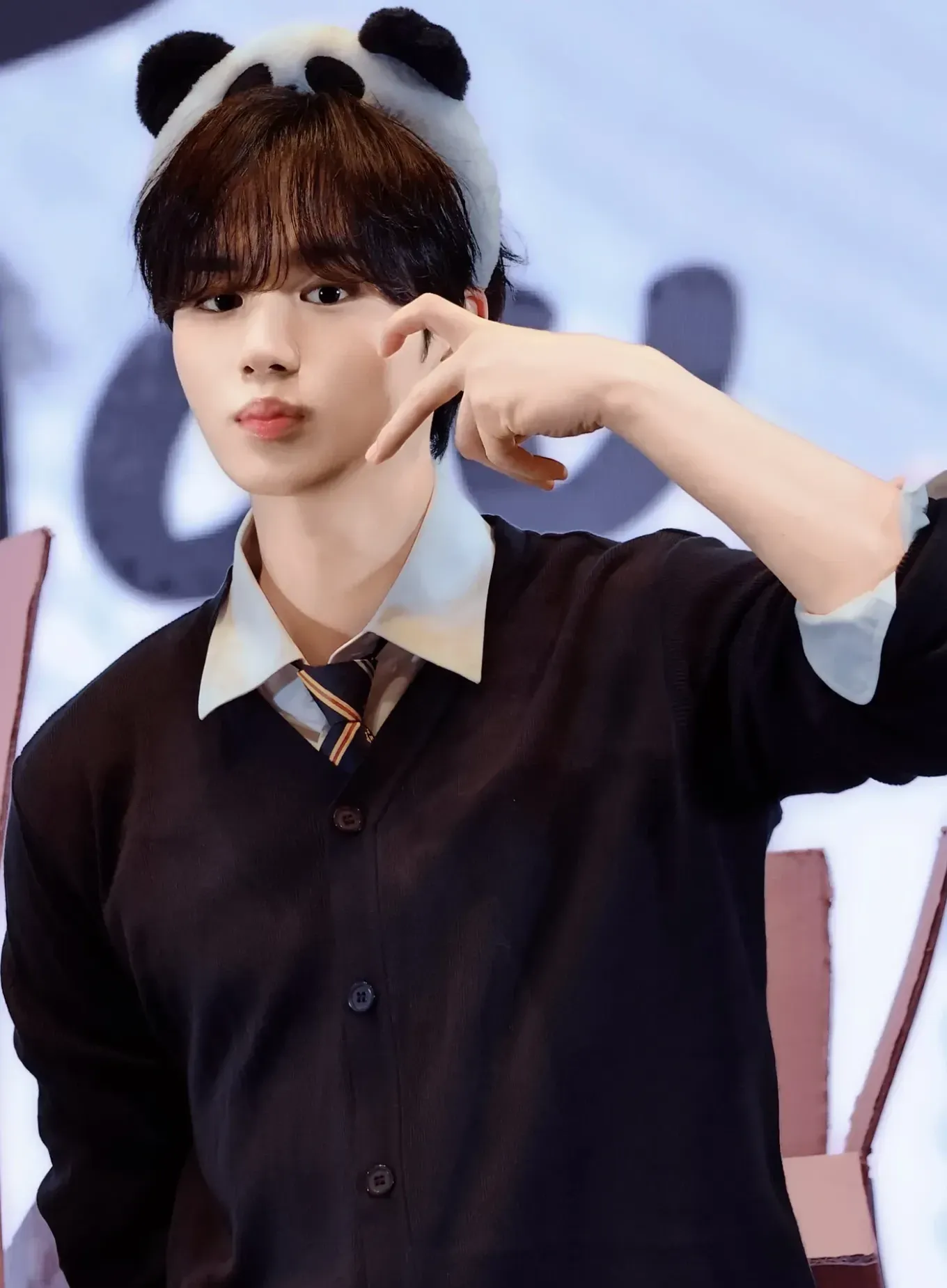 キム・ジュンソ (ALPHA DRIVE ONE)の舞台裏ショット