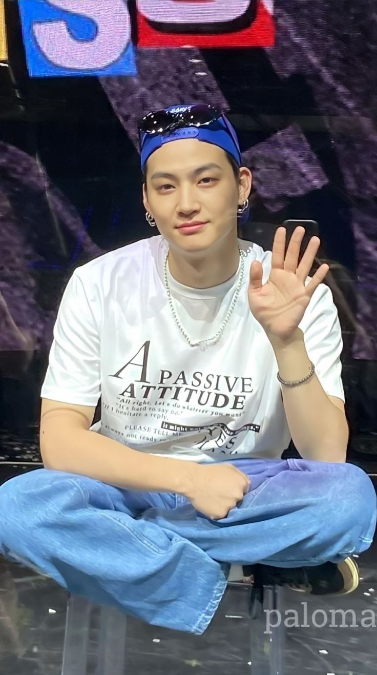 Recent activity shot of JAY B (GOT7)