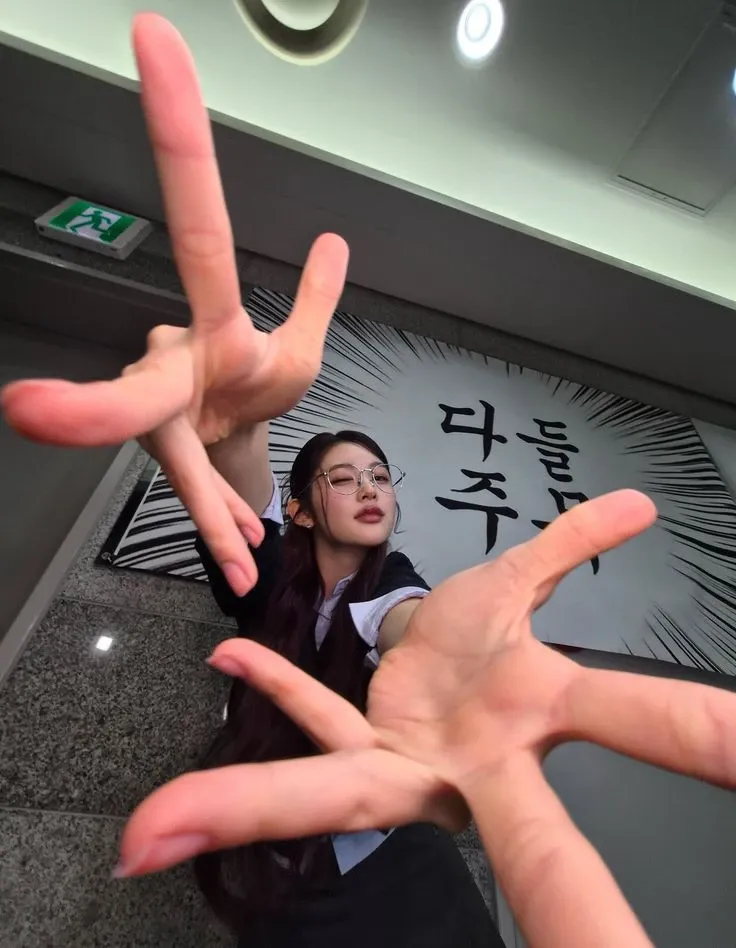 Recent activity shot of A-na (Hearts2Hearts)