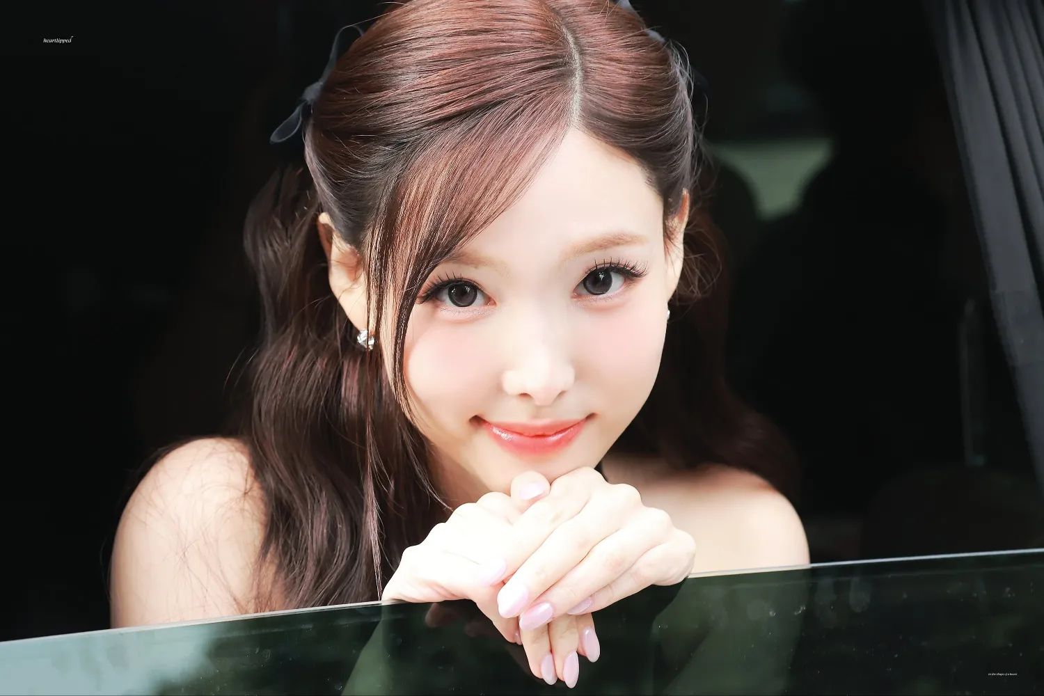 Foto aktivitas terbaru TWICE