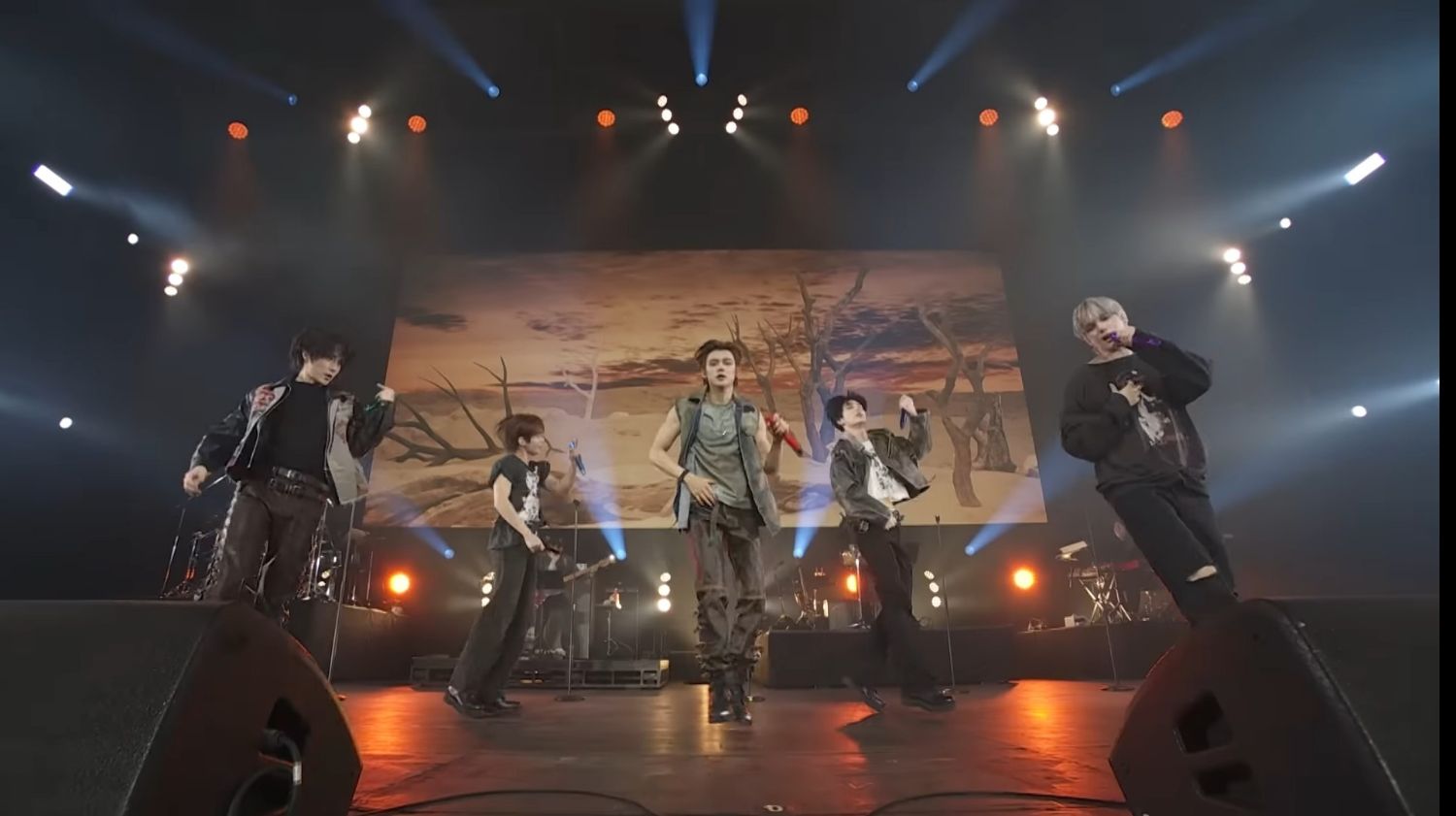 A moment captured by HueningKai (TOMORROW X TOGETHER)'s fan