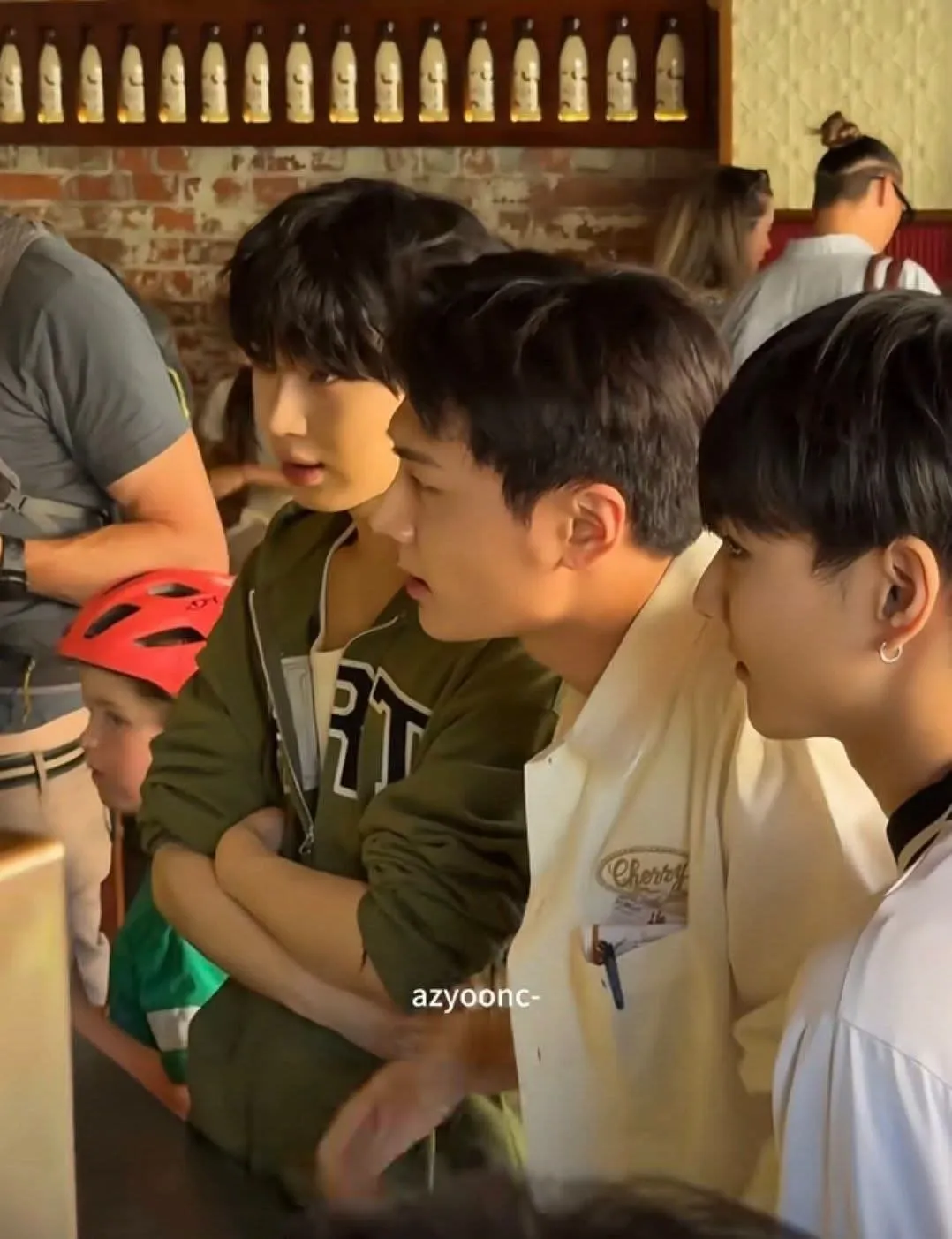 Today’s hot picks from the 제이 (ENHYPEN) community