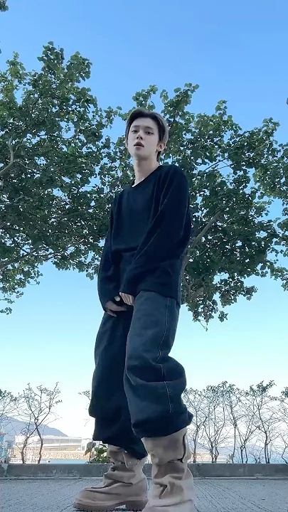 然竣 (TOMORROW X TOGETHER)粉絲拍下的瞬間