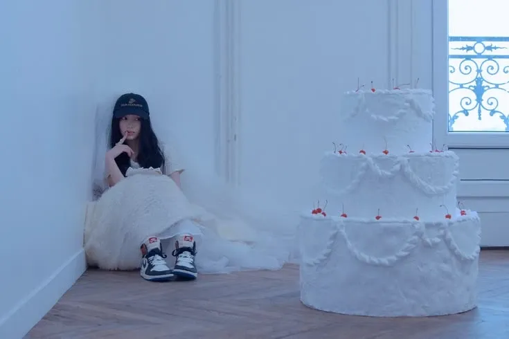 Recent activity shot of Wonhee (ILLIT)