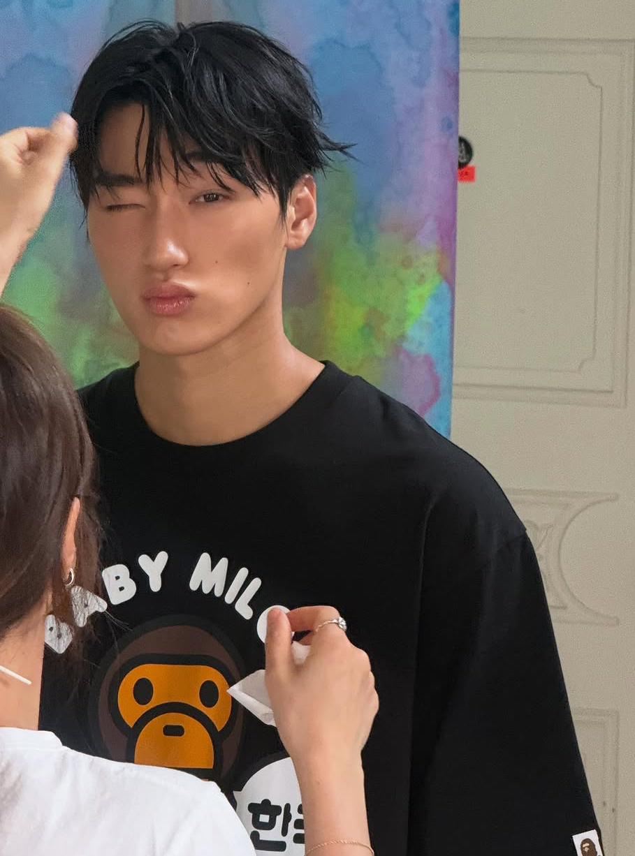 崔傘 (ATEEZ)粉絲拍下的瞬間