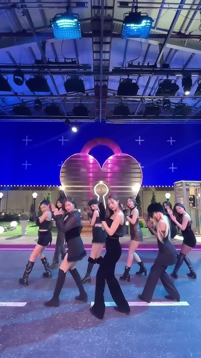 The most beloved wallpaper among Momo (TWICE)'s fans