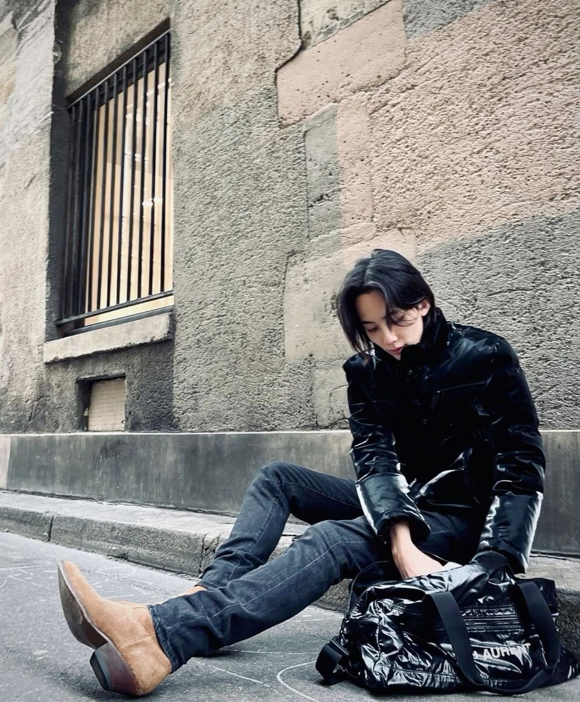 Recent activity shot of Jeonghan (SEVENTEEN)