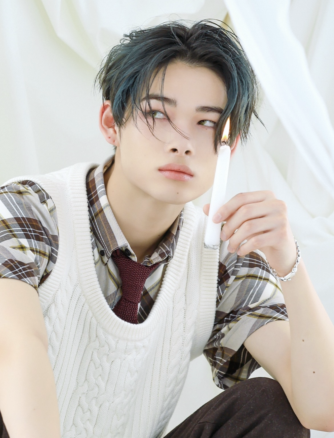 Foto terbaru NI-KI (ENHYPEN)