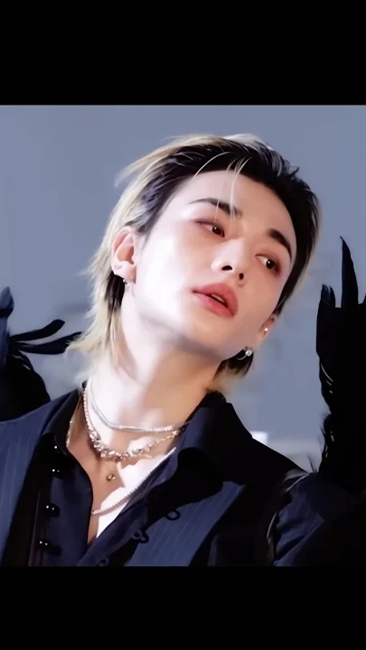 Fan-made special wallpaper for Hyunjin (Stray Kids)