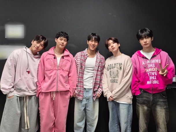 Must-see popular post of 몬스타엑스, your favorite