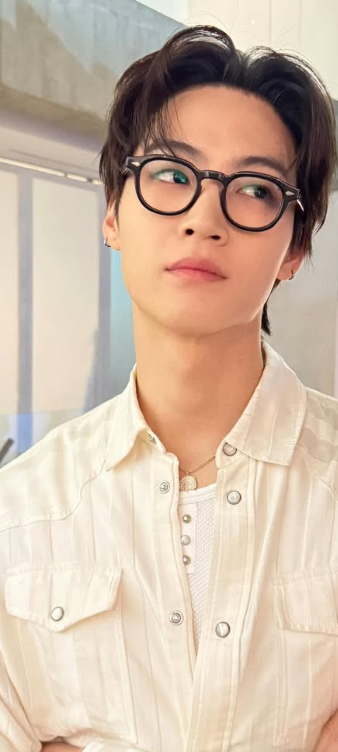 Today's most popular wallpaper in the JAY B (GOT7) community