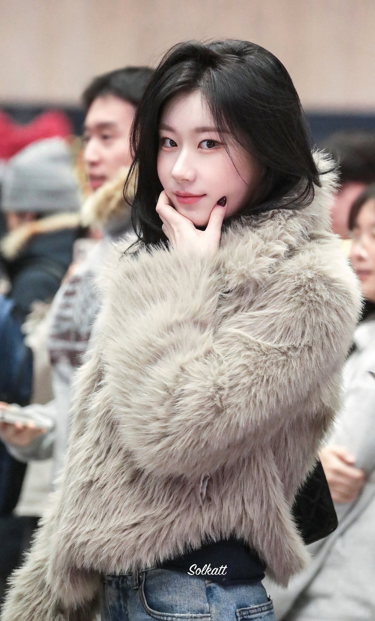 채령 (ITZY)의 비하인드 컷