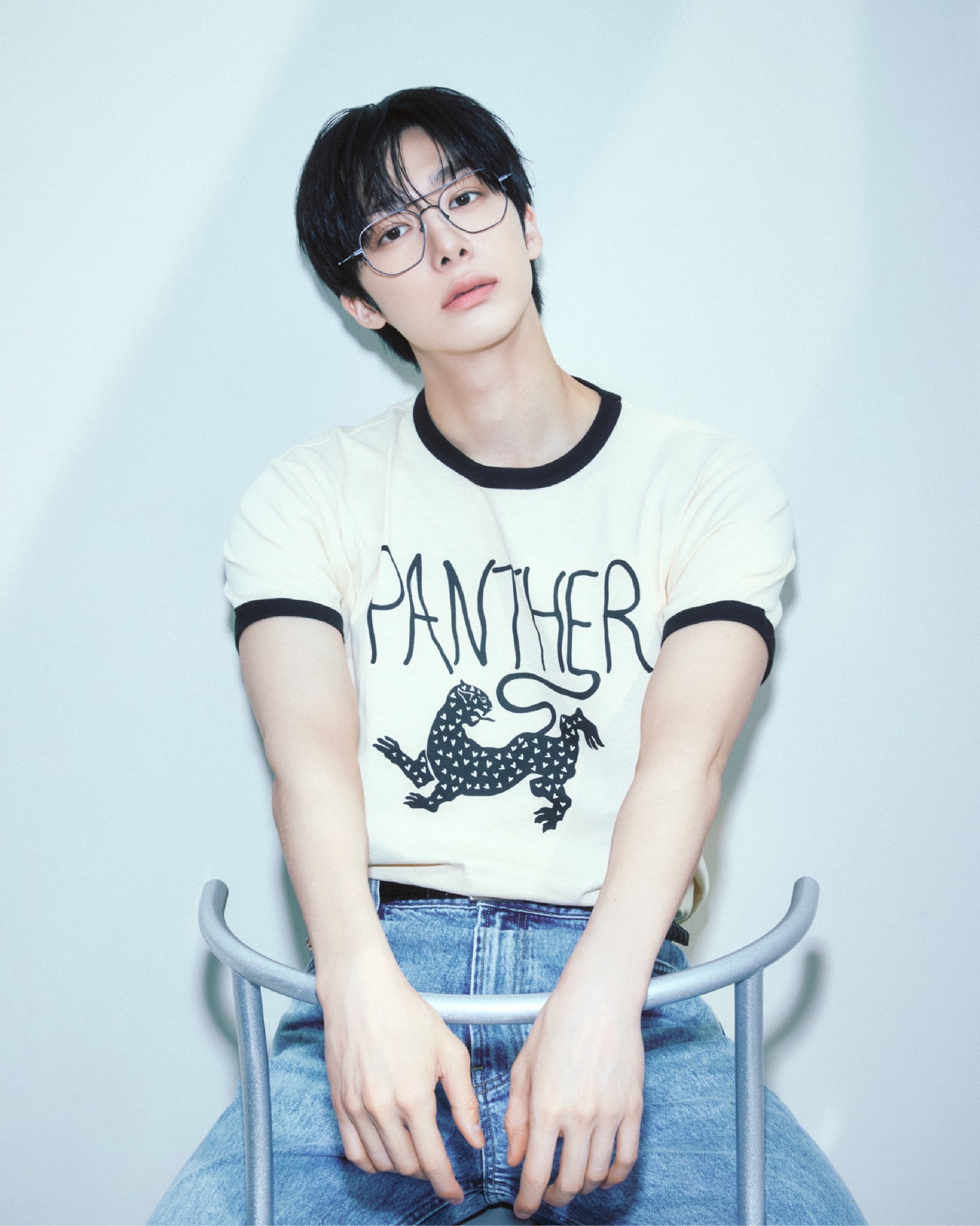 Behind-the-scenes cut of Hyungwon (MONSTA X)