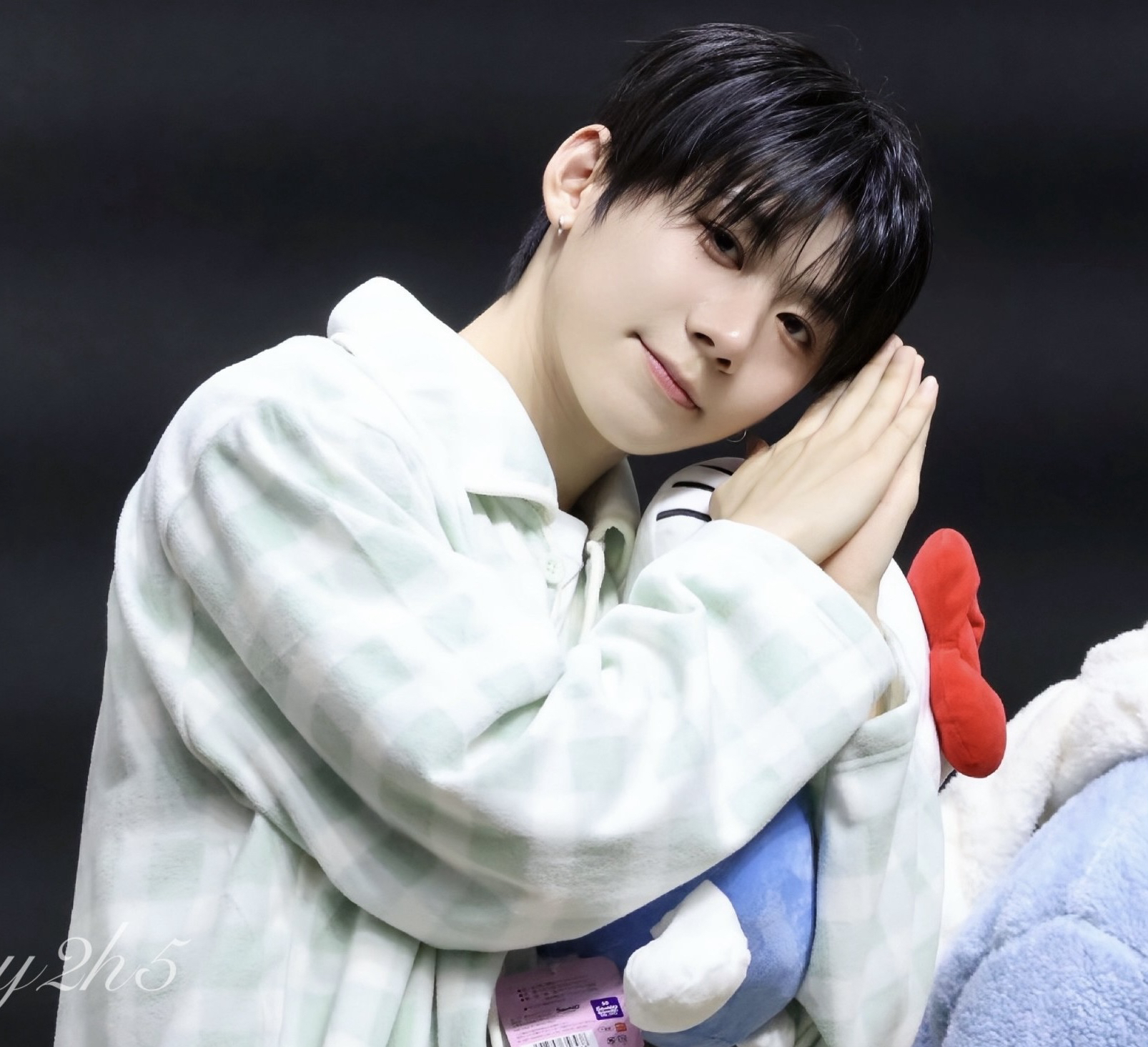 Behind-the-scenes cut of Park Han (AHOF)