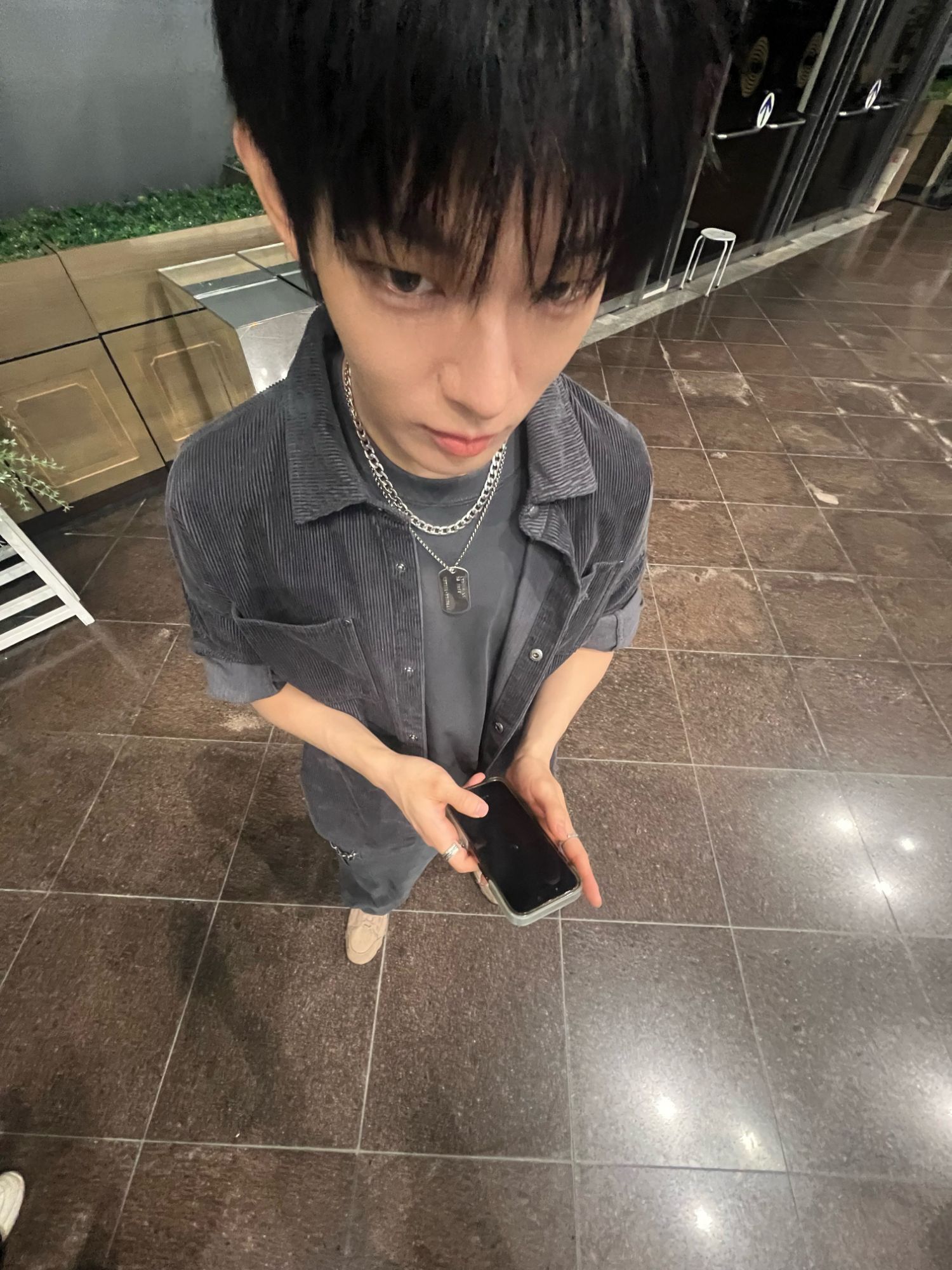 Behind-the-scenes cut of Steven (AHOF)