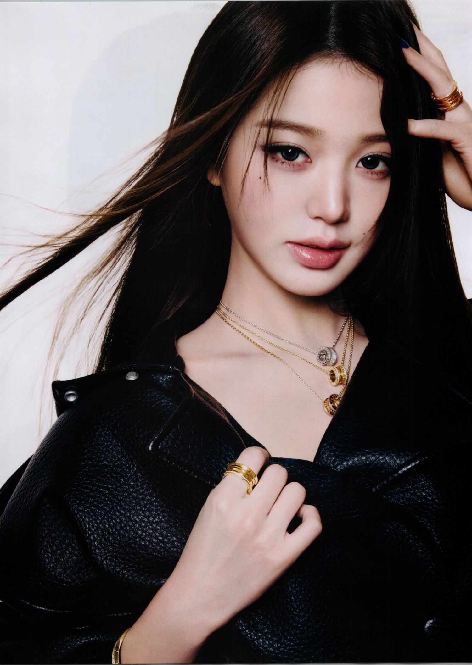 Latest photo of Jang Wonyoung (IVE)