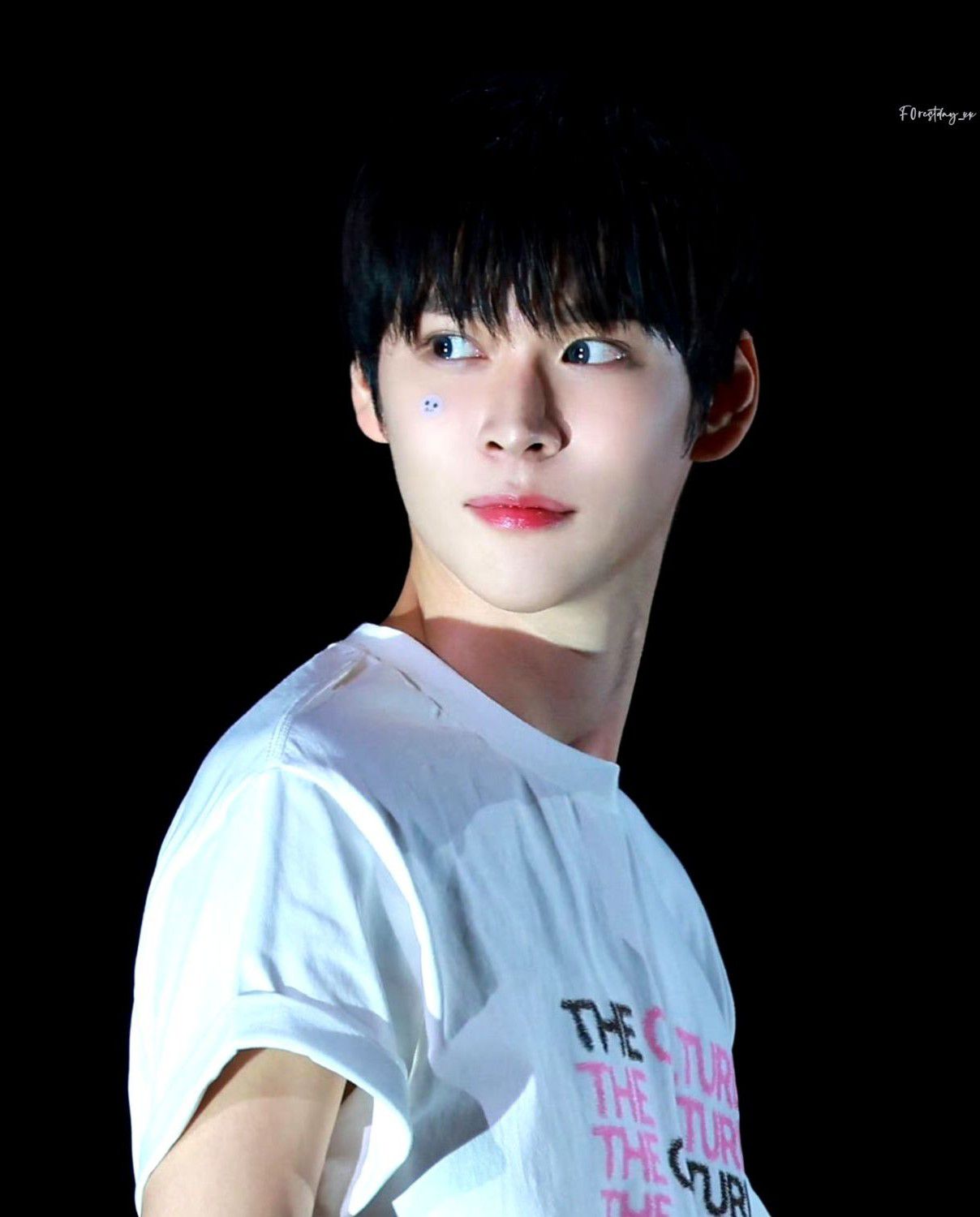 Recent activity shot of Eunseok (RIIZE)