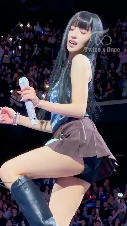 미나 (TWICE)의 최신 사진