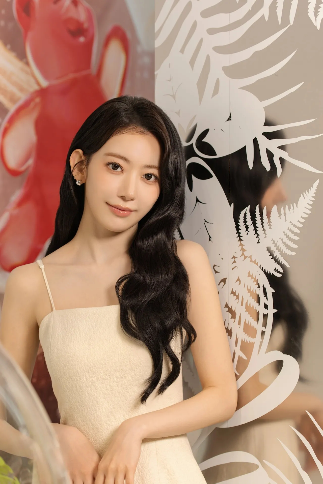 Latest photo of Sakura (LE SSERAFIM)