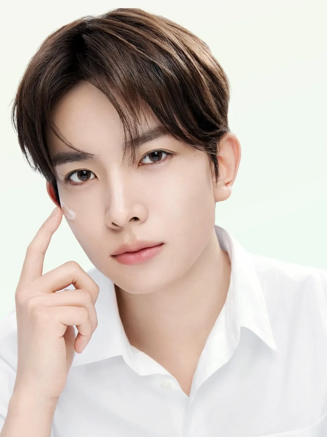 에반의 비하인드 컷