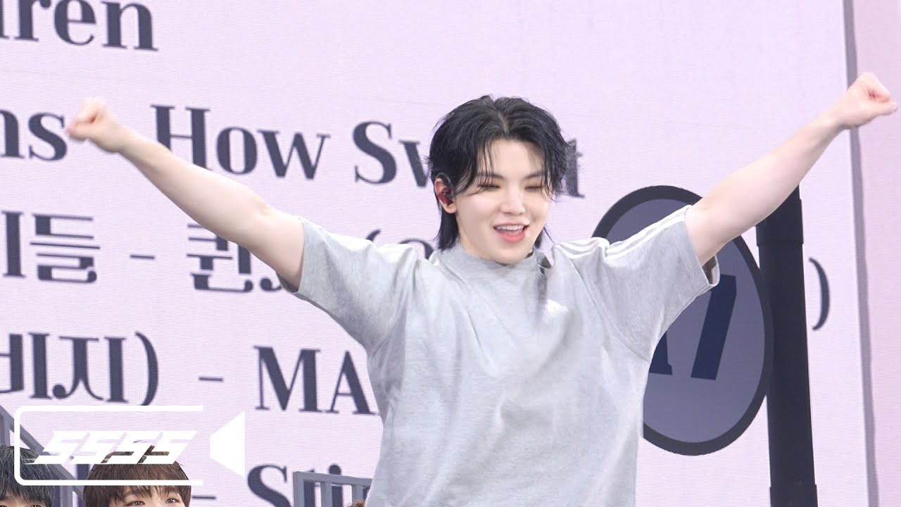 A moment captured by Woozi (SEVENTEEN)'s fan