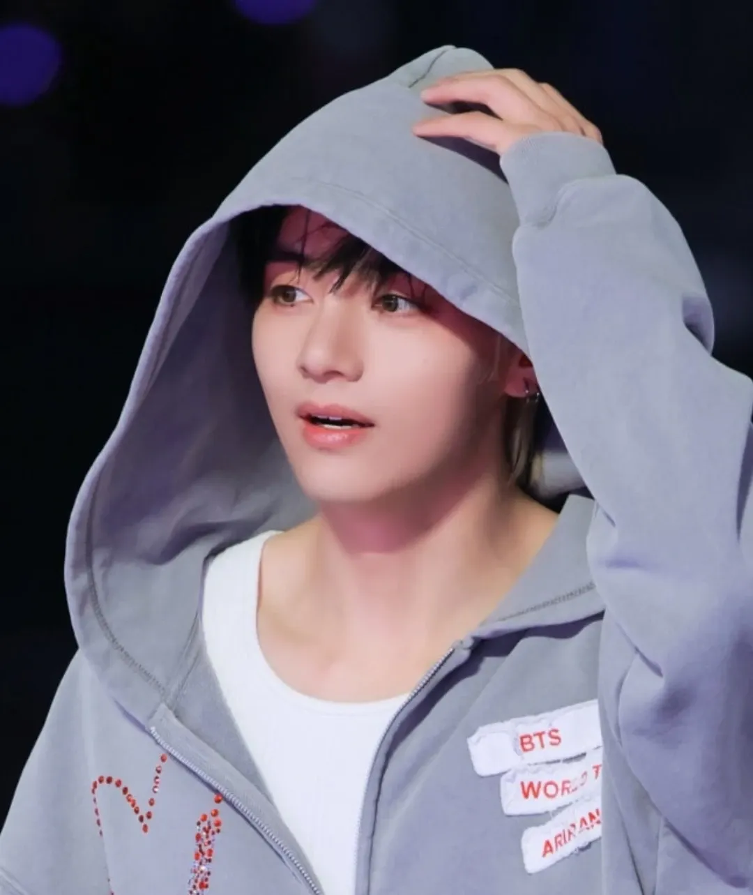 뷔 (방탄소년단)의 비하인드 컷