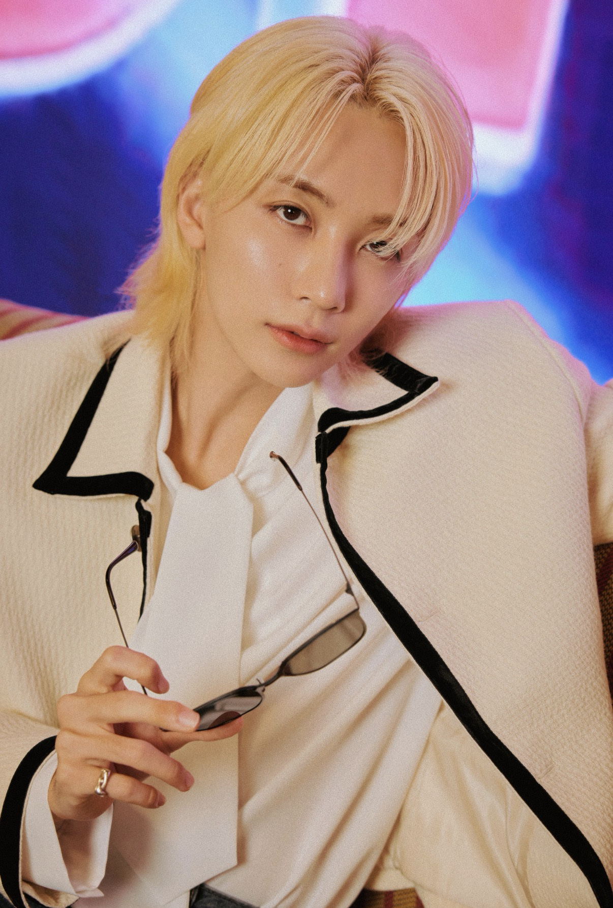 Recent activity shot of Jeonghan (SEVENTEEN)