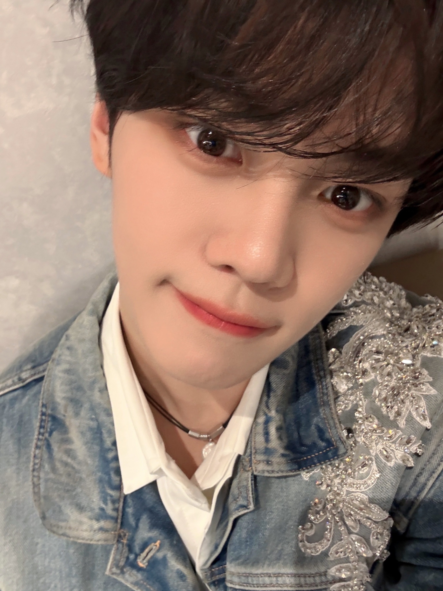 A moment captured by Kim Gyuvin (AND2BLE)'s fan