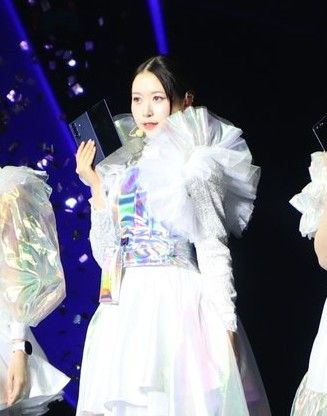 Recent activity shot of Kasahara Momona (ME:I)