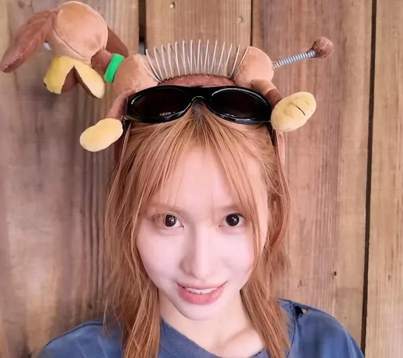 Potret di balik layar Momo (TWICE)