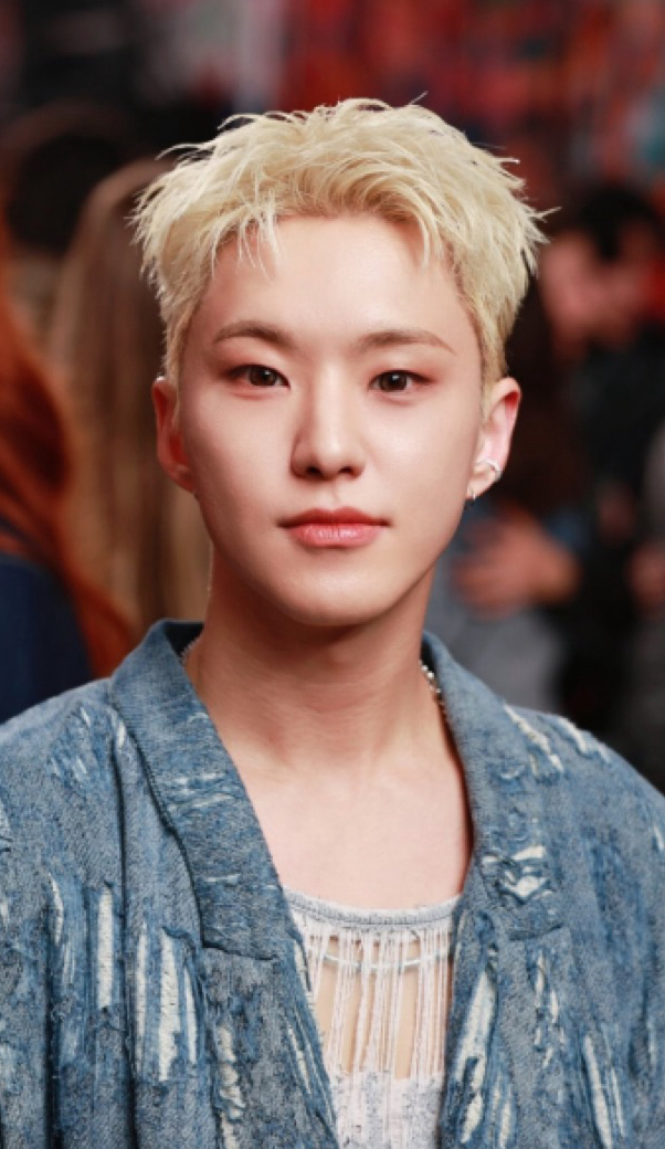Wallpaper penuh perasaan yang dibagikan untuk Hoshi (SEVENTEEN)