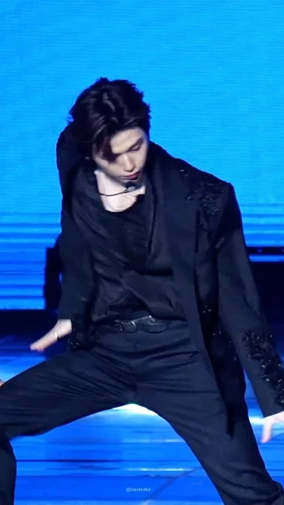 강다니엘를 위해 팬들이 공유한 감성 배경화면