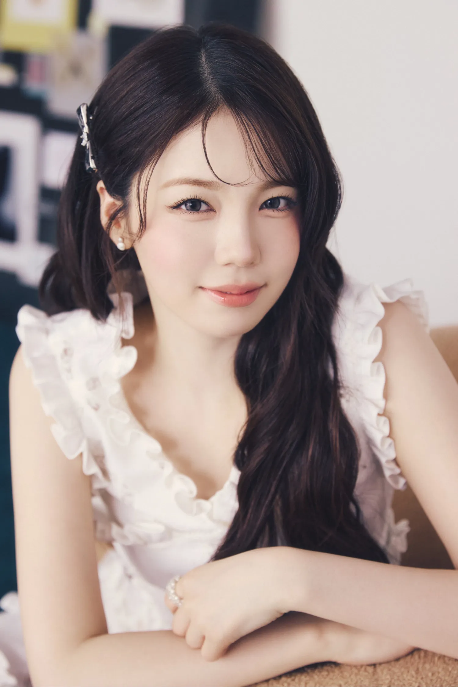 Latest photo of Ayaka (NiziU)
