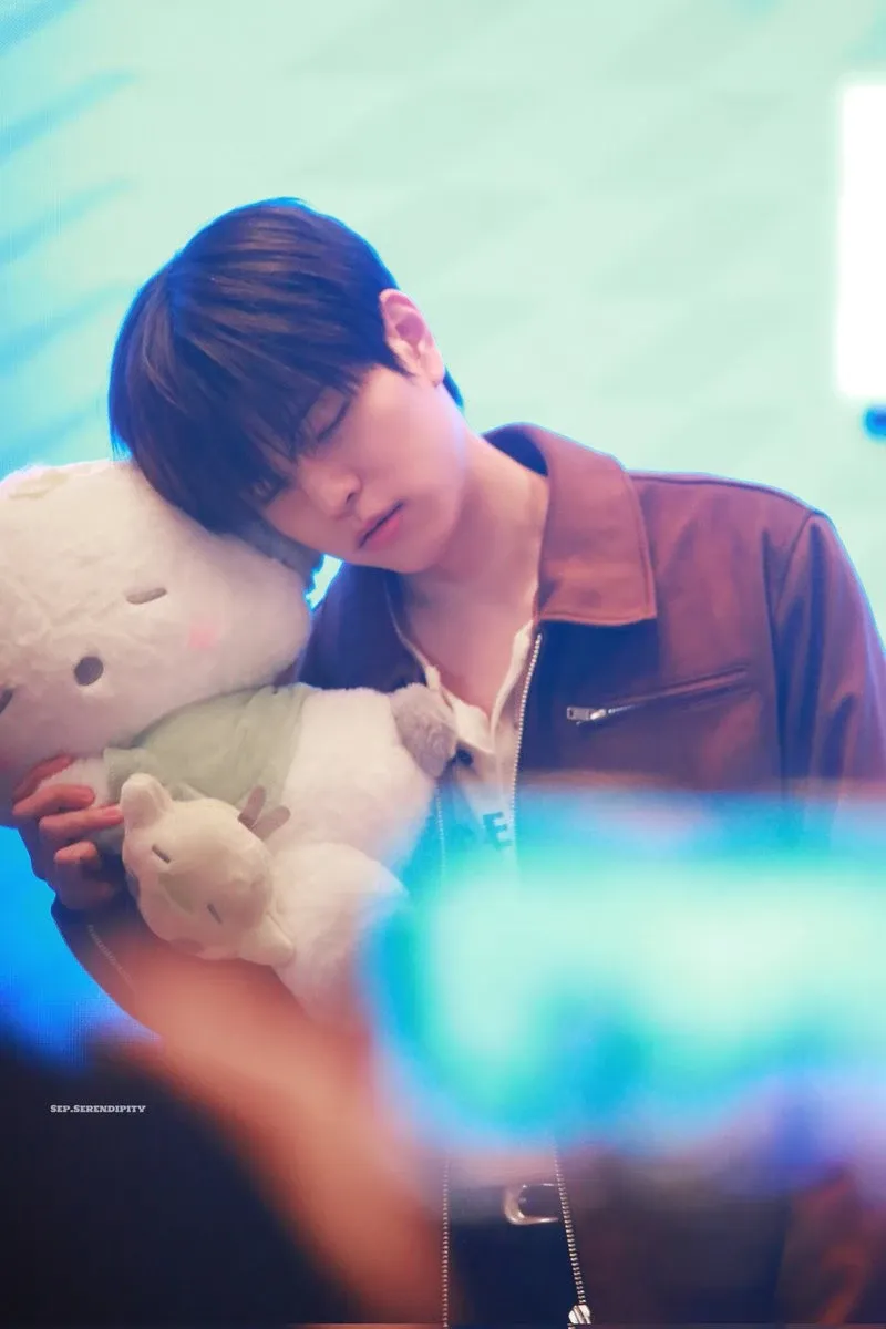 Latest photo of Seungmin (Stray Kids)