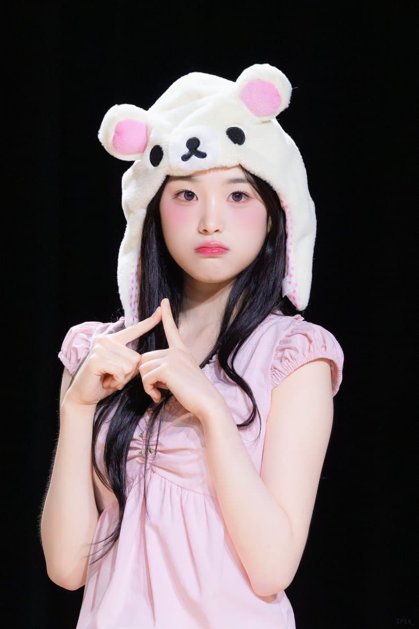 Latest photo of tripleS