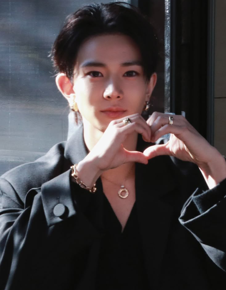 Foto terbaru Heeseung