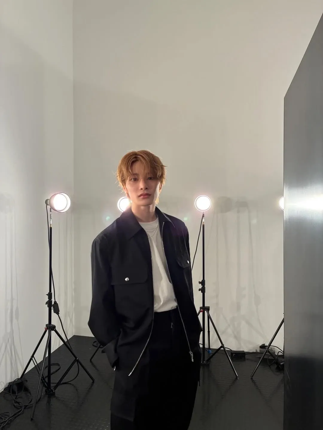 Behind-the-scenes cut of I.N (Stray Kids)