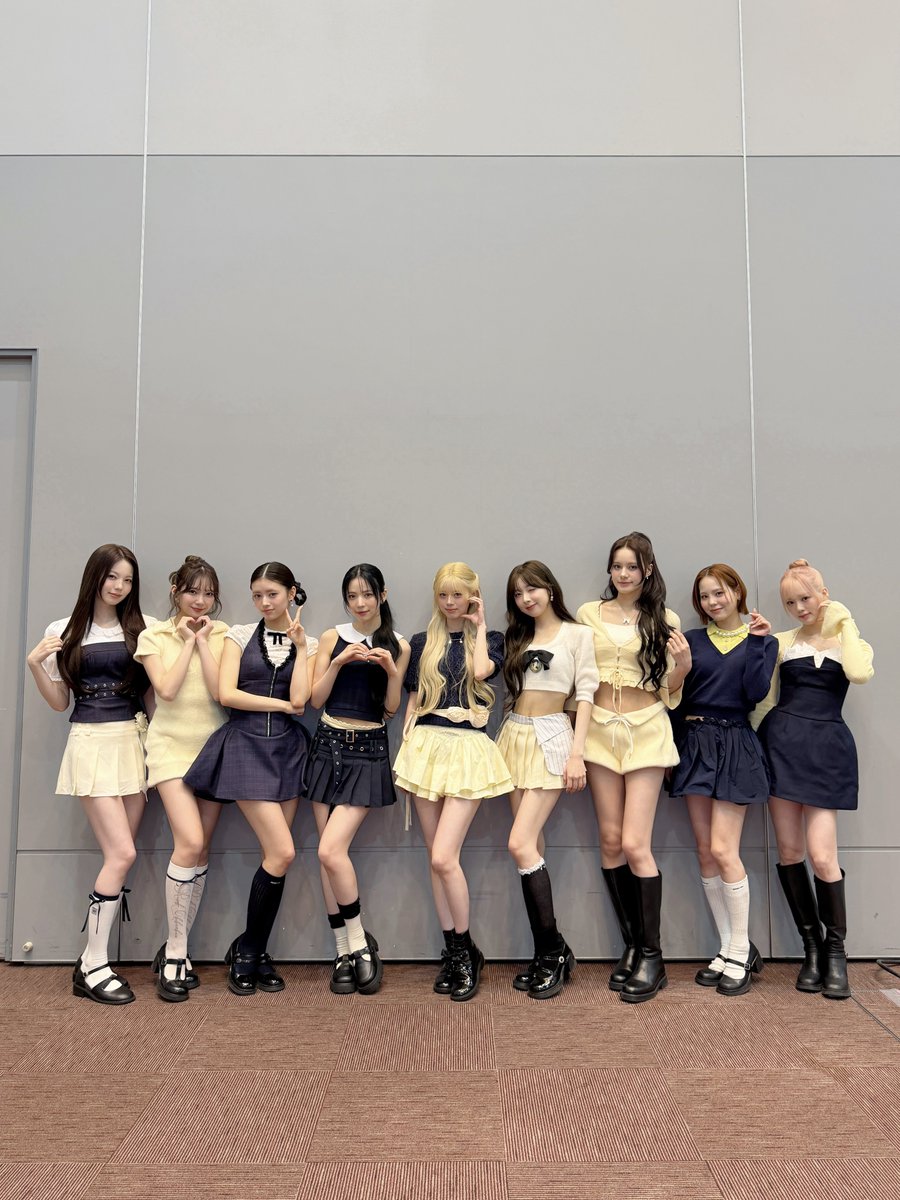 NiziU의 비하인드 컷