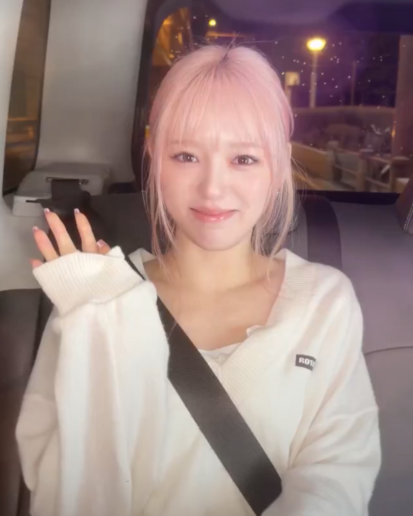 Recent activity shot of Rio (NiziU)